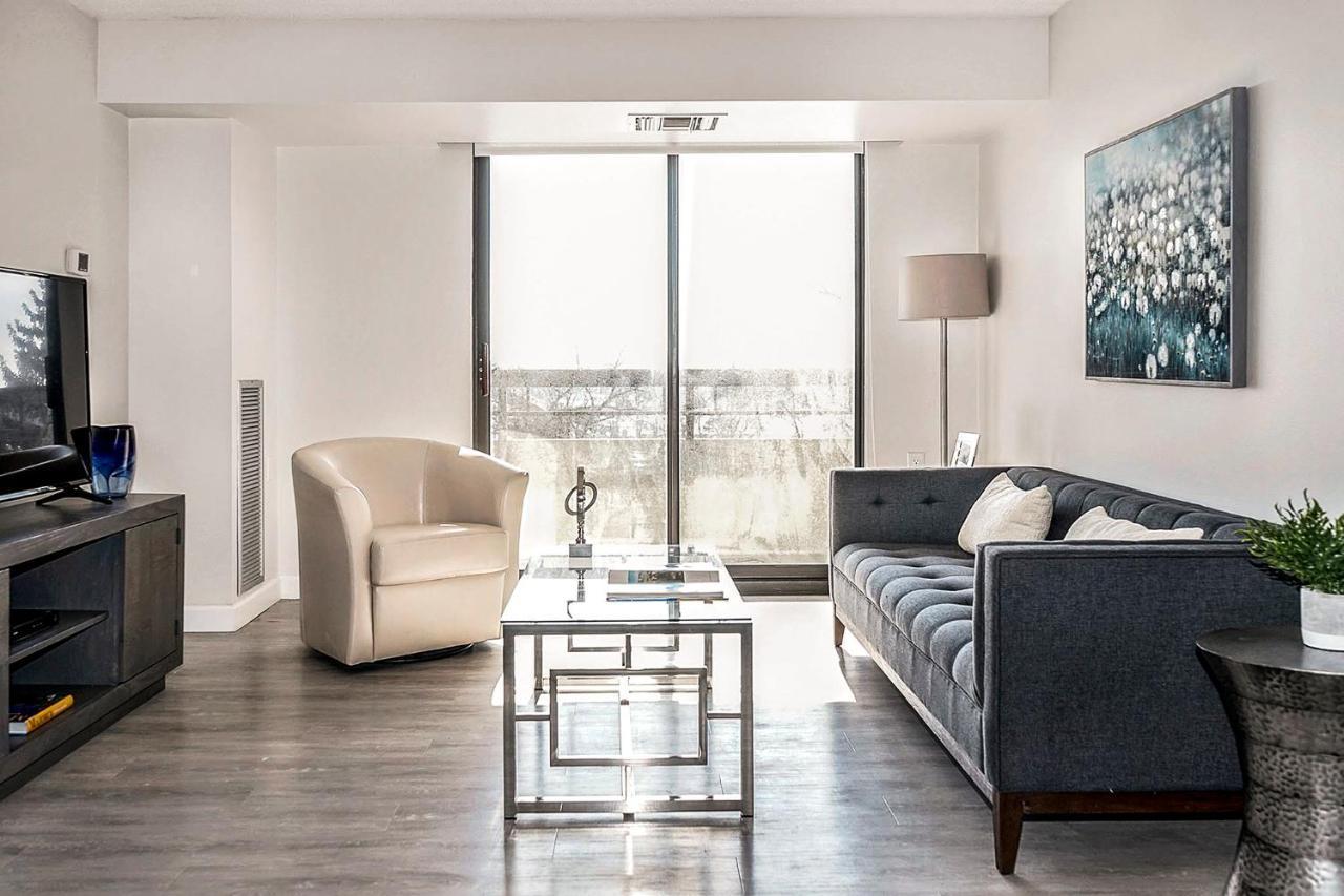 Short Term Rentals At The Park At Trowbridge Senior Community Southfield Bagian luar foto
