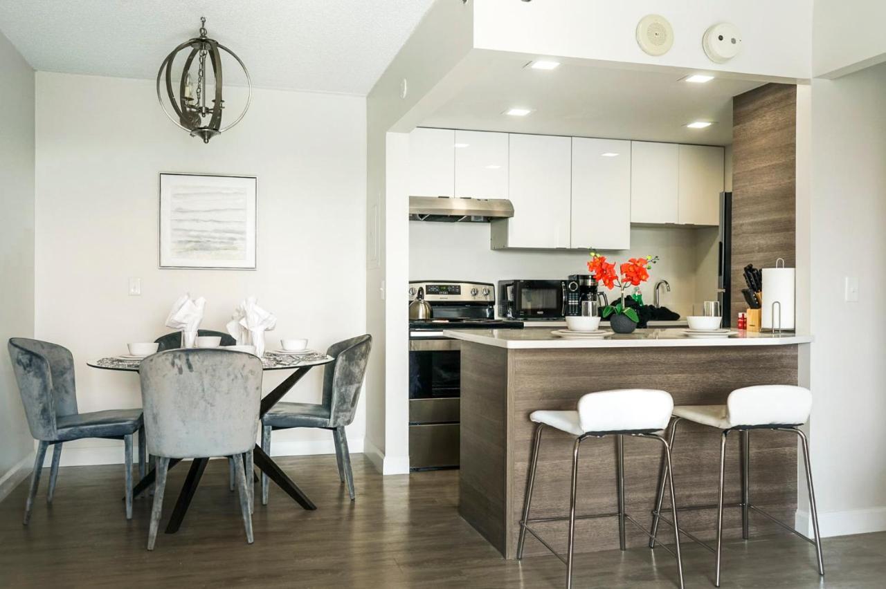 Short Term Rentals At The Park At Trowbridge Senior Community Southfield Bagian luar foto