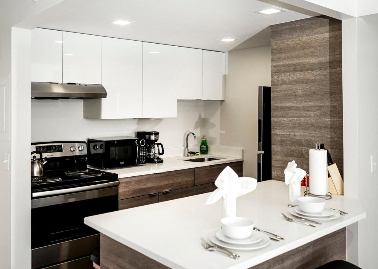 Short Term Rentals At The Park At Trowbridge Senior Community Southfield Bagian luar foto
