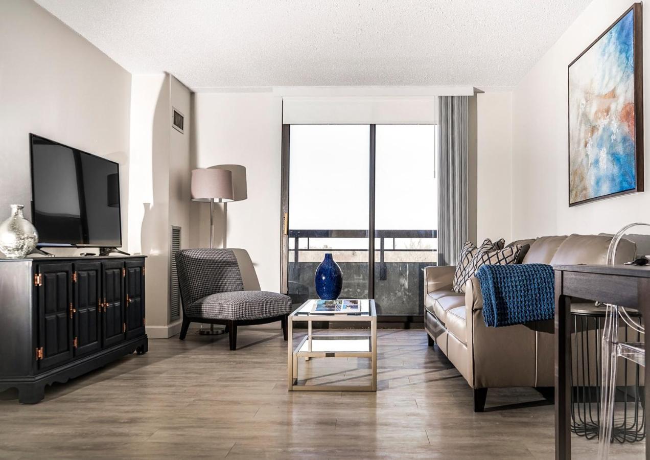 Short Term Rentals At The Park At Trowbridge Senior Community Southfield Bagian luar foto