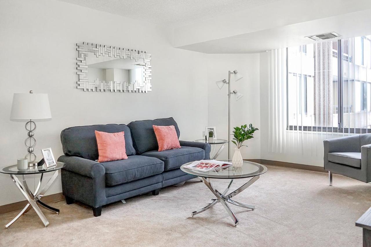 Short Term Rentals At The Park At Trowbridge Senior Community Southfield Bagian luar foto