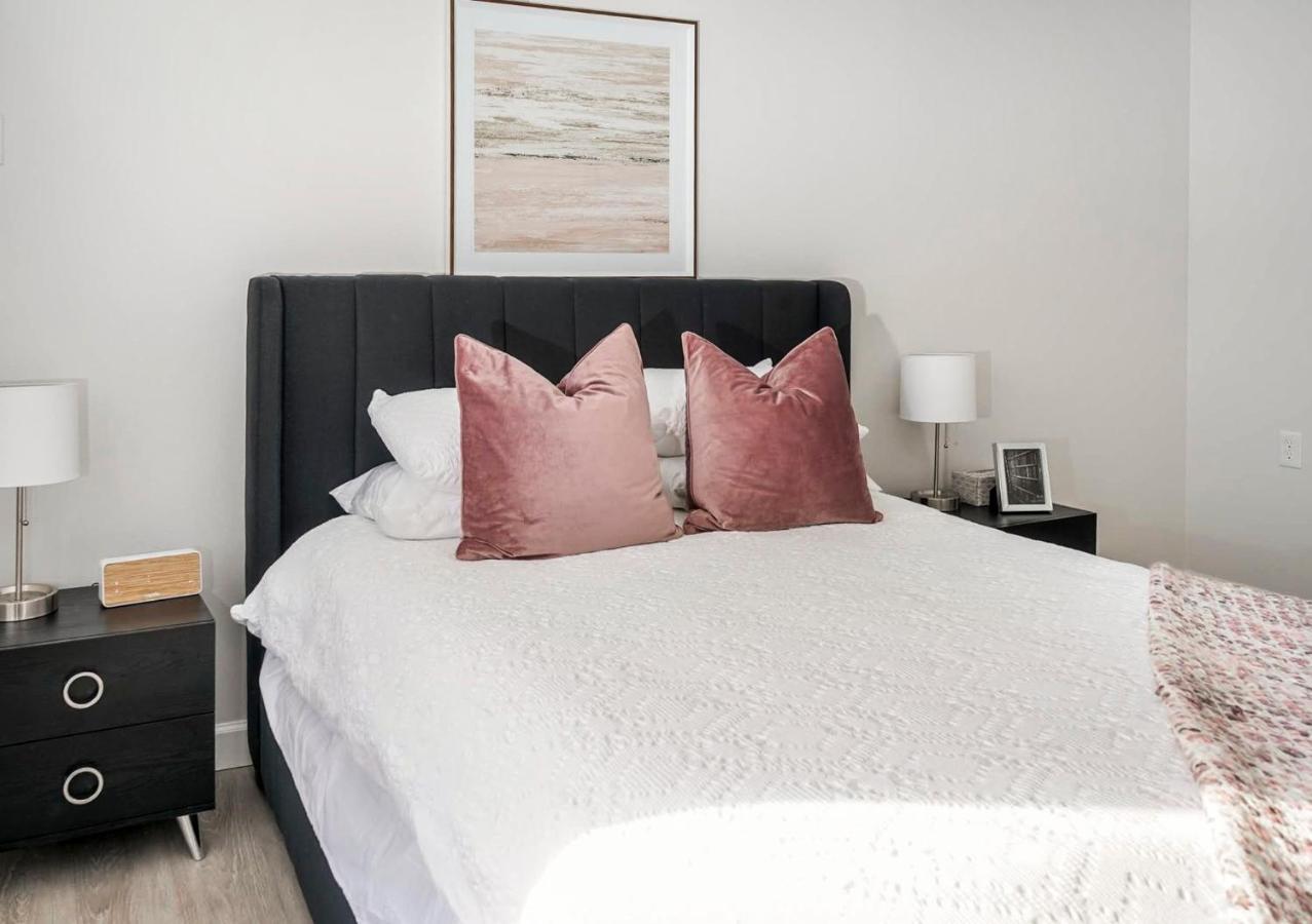 Short Term Rentals At The Park At Trowbridge Senior Community Southfield Bagian luar foto