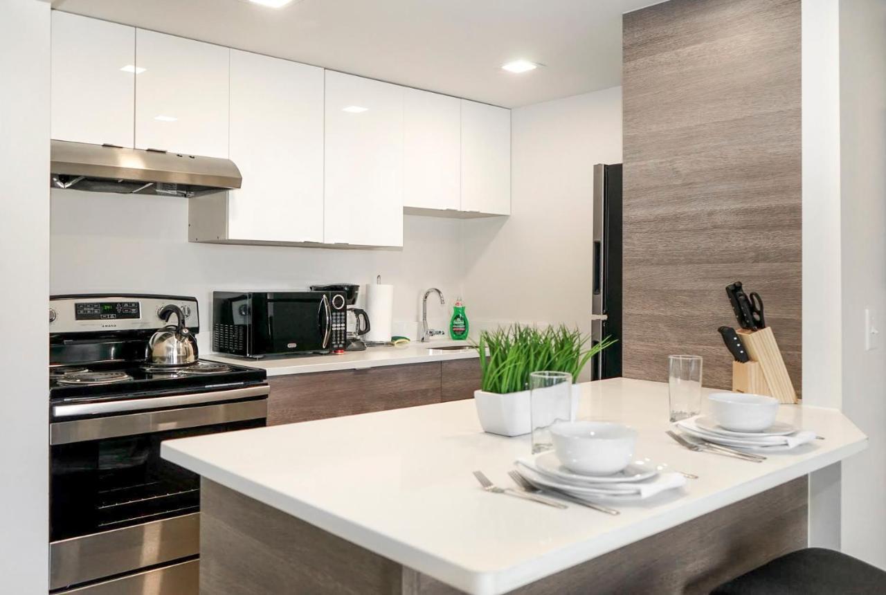 Short Term Rentals At The Park At Trowbridge Senior Community Southfield Bagian luar foto