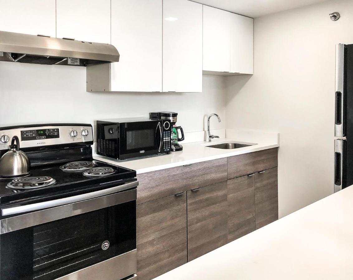 Short Term Rentals At The Park At Trowbridge Senior Community Southfield Bagian luar foto