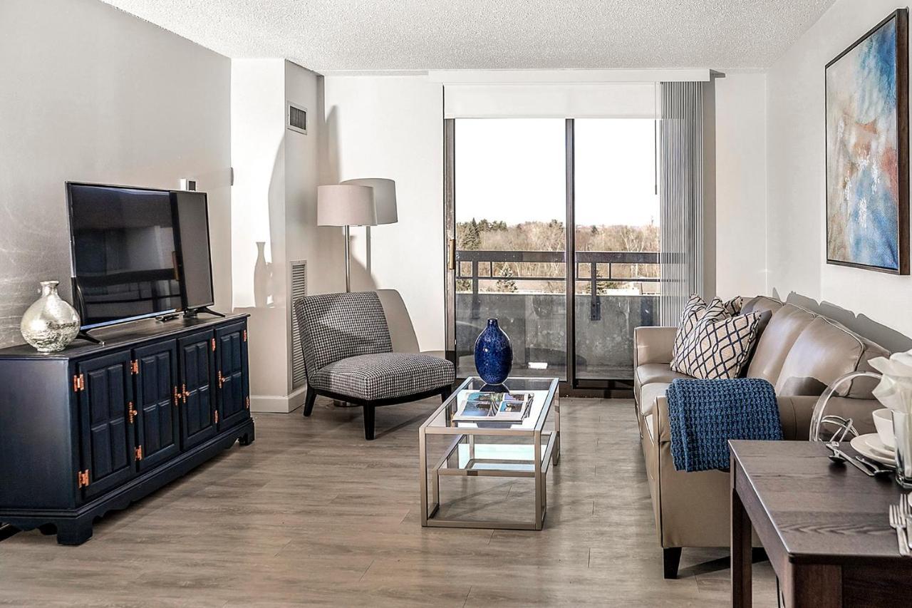 Short Term Rentals At The Park At Trowbridge Senior Community Southfield Bagian luar foto